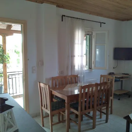 Christos House Hébergement de vacances