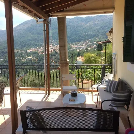 Christos House Hébergement de vacances