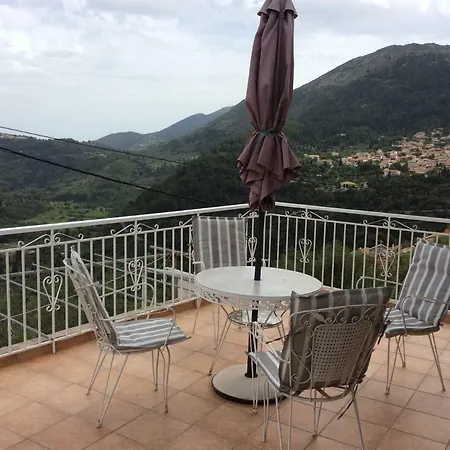 Christos House * Karia (Lefkada)